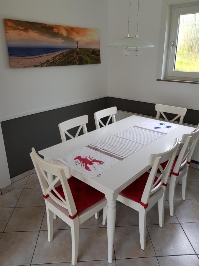 Ferienhaus "Achtern Diek" Villa Büsum Esterno foto