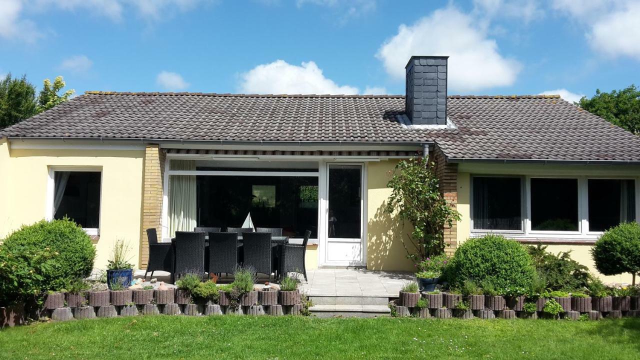 Ferienhaus "Achtern Diek" Villa Büsum Esterno foto