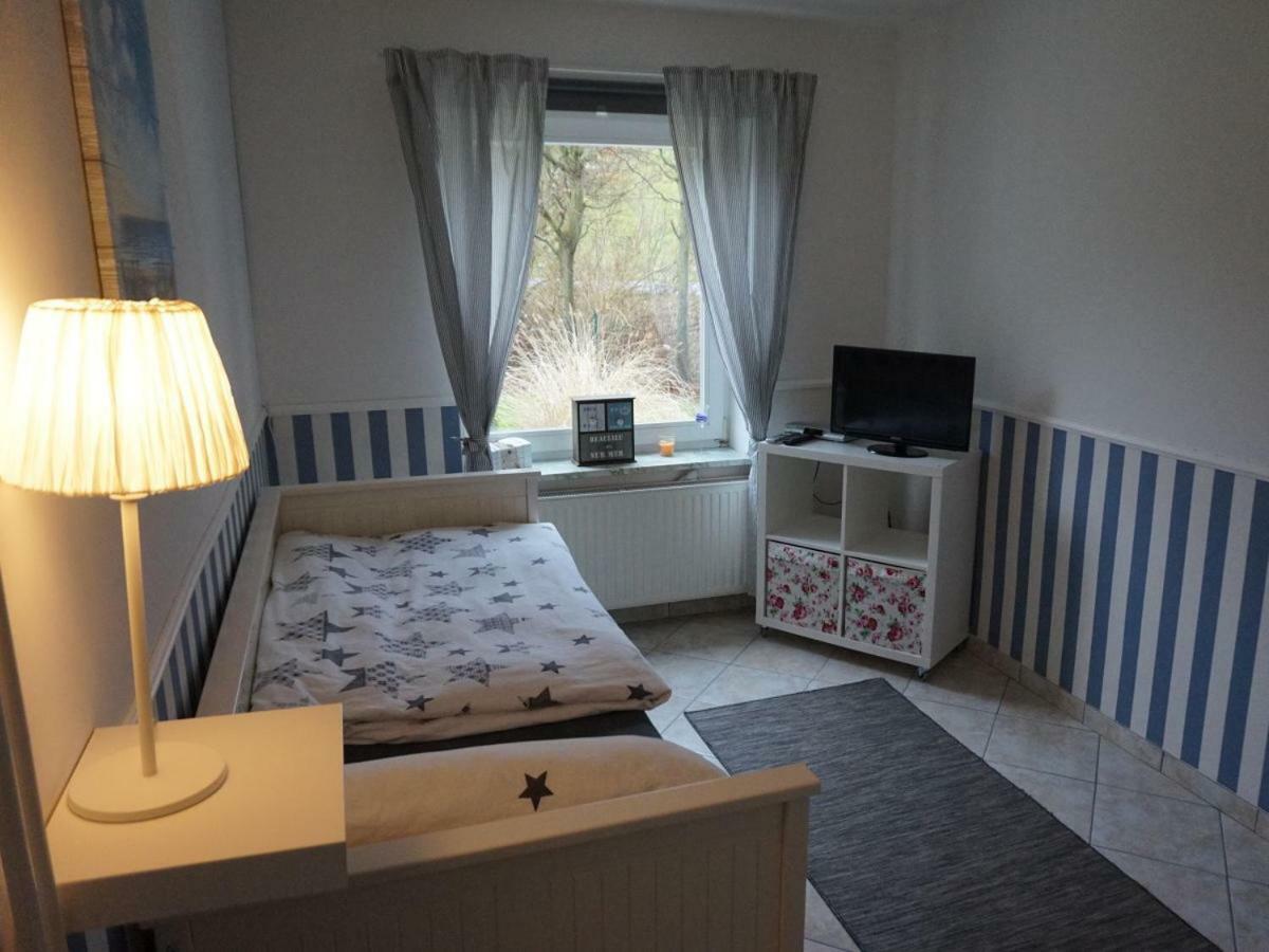 Ferienhaus "Achtern Diek" Villa Büsum Esterno foto