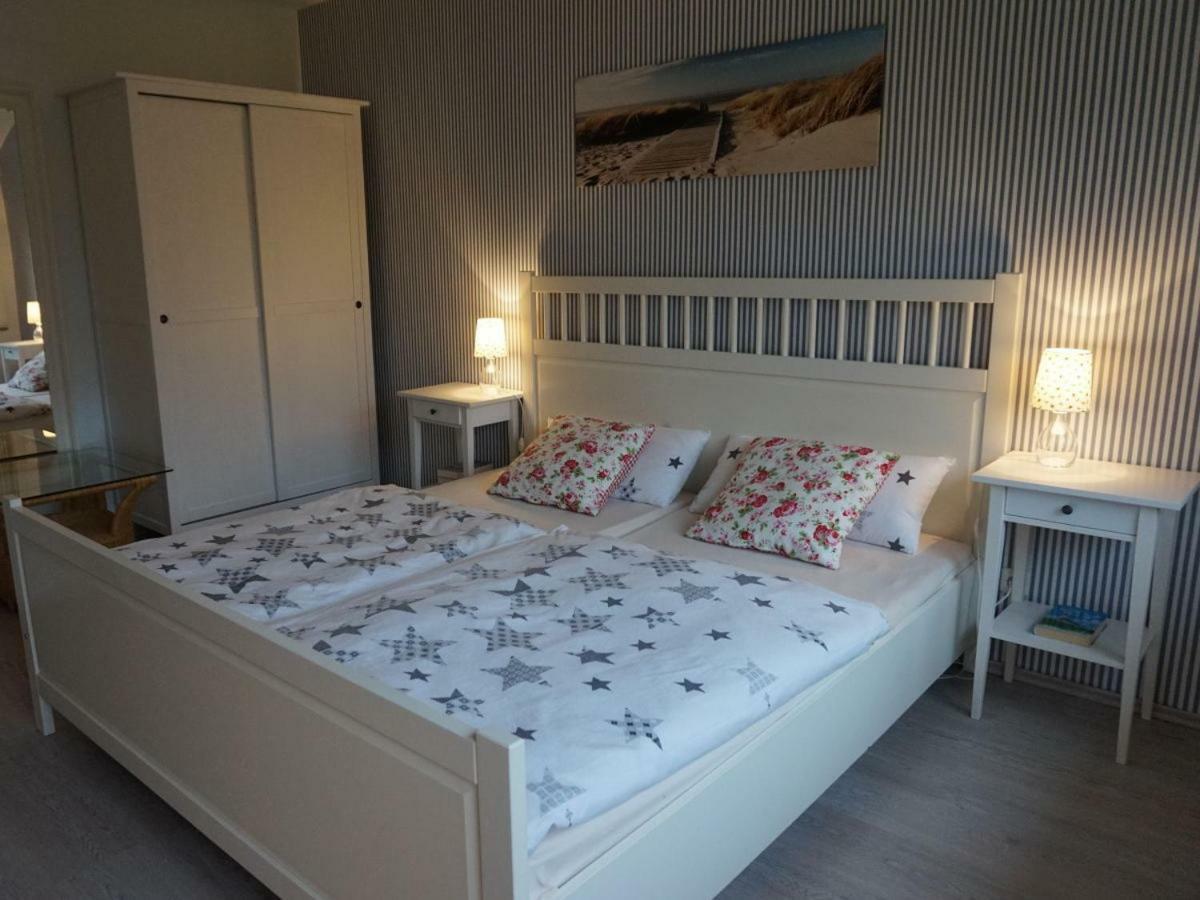 Ferienhaus "Achtern Diek" Villa Büsum Esterno foto