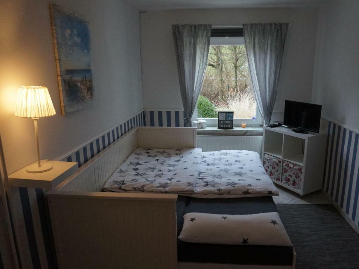Ferienhaus "Achtern Diek" Villa Büsum Esterno foto